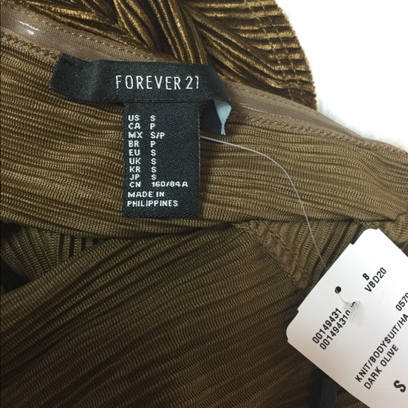 NWT forever 21 ribbed bodysuit - Picture 4 of 6